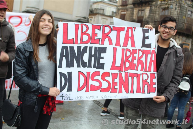 A Cittanova, tutti gli studenti della provincia di Reggio Calabria, uniti per la giornata internazionale dello studente