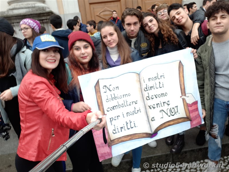 A Cittanova, tutti gli studenti della provincia di Reggio Calabria, uniti per la giornata internazionale dello studente