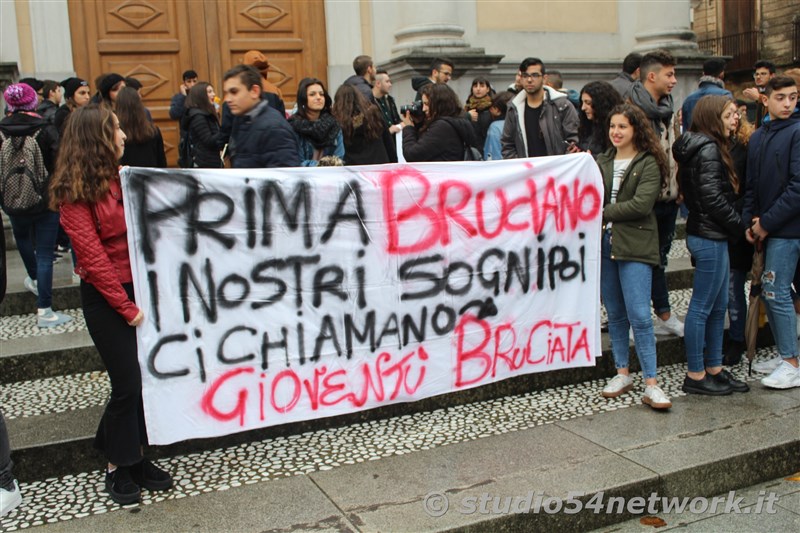 A Cittanova, tutti gli studenti della provincia di Reggio Calabria, uniti per la giornata internazionale dello studente