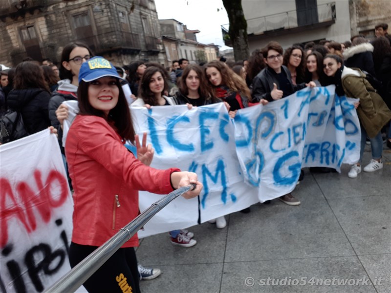 A Cittanova, tutti gli studenti della provincia di Reggio Calabria, uniti per la giornata internazionale dello studente