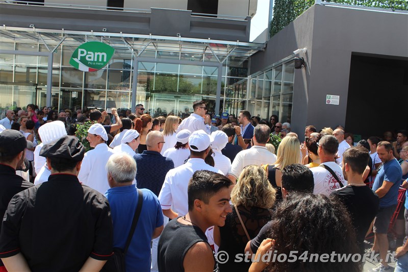 a-gioiosa-jonica-inaugura-pam-superstore-con-studio-54-network-we-love-calabria