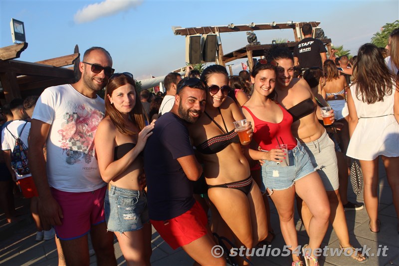 Ferragosto 2017 all'Hangloosebeach, con Studio54network
