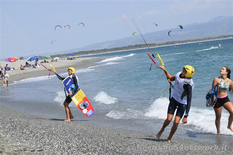 Le finali europee di Kite Surf in Calabria, all'Hangloosebeach. In diretta interregionale solo su Studio54network, 