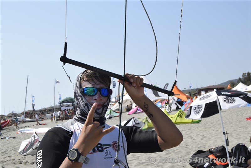 Le finali europee di Kite Surf in Calabria, all'Hangloosebeach. In diretta interregionale solo su Studio54network, 