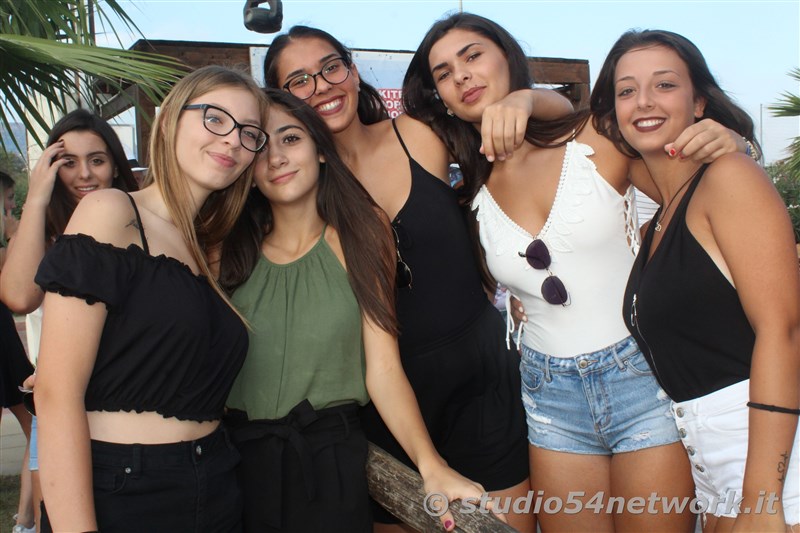 Gizzeria, Happy Sunset all'Hangloosebeach 2017, su Studio54network!