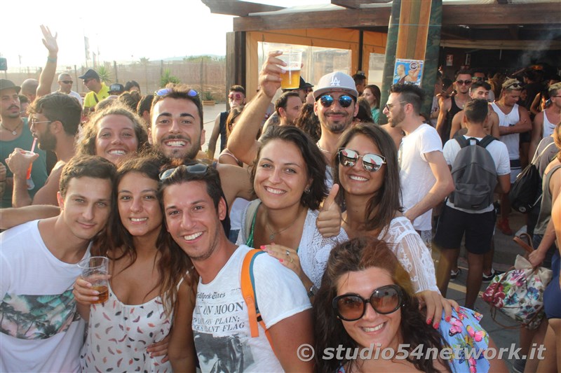 Gizzeria, Happy Sunset all'Hangloosebeach 2017, su Studio54network!
