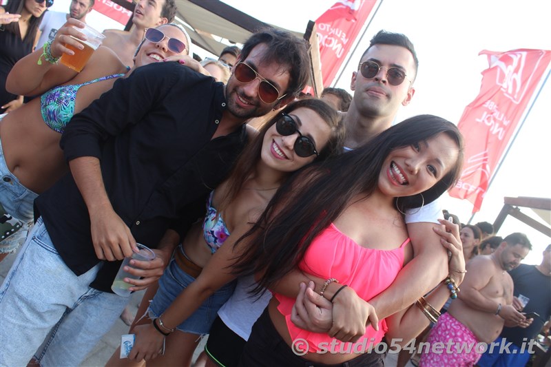 Gizzeria, Happy Sunset all'Hangloosebeach 2017, su Studio54network!