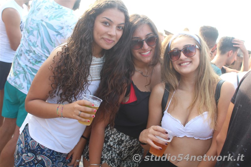 Gizzeria, Happy Sunset all'Hangloosebeach 2017, su Studio54network!