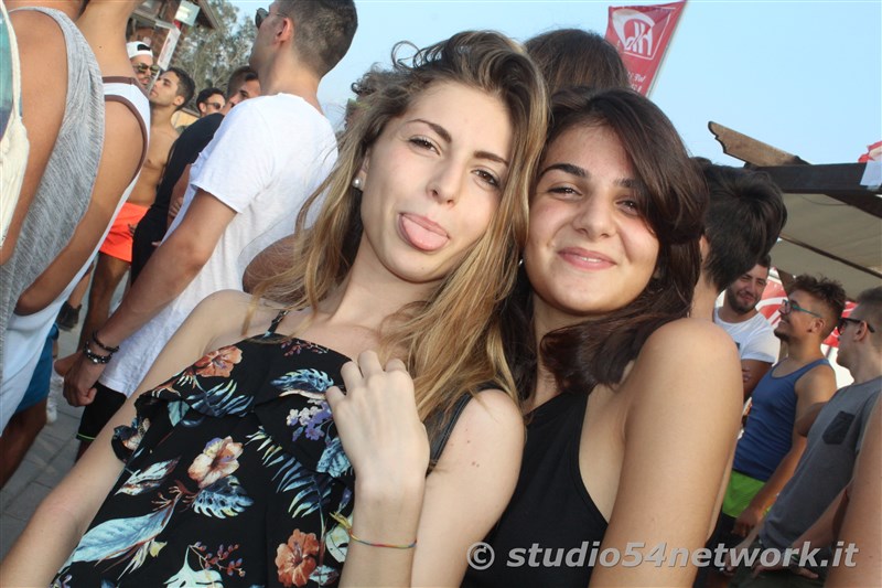 Gizzeria, Happy Sunset all'Hangloosebeach 2017, su Studio54network!
