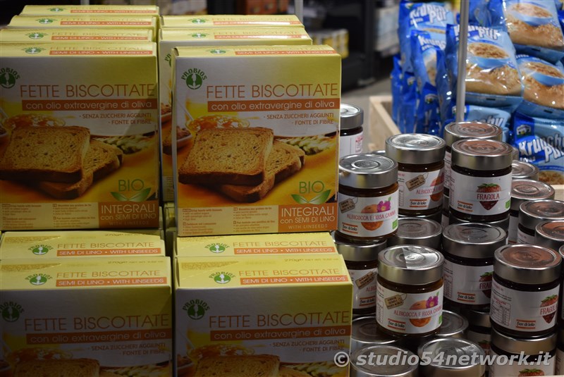 Ai Pini, Biobottega e Joma Sport, a Lamezia Terme, su Studio54network