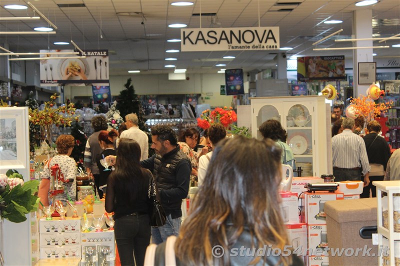 Apre Kasanova, al parco Commerciale La Galleria di Bovalino con  Studio54network.