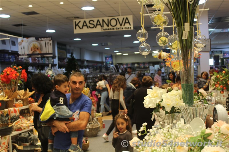 Apre Kasanova, al parco Commerciale La Galleria di Bovalino con  Studio54network.