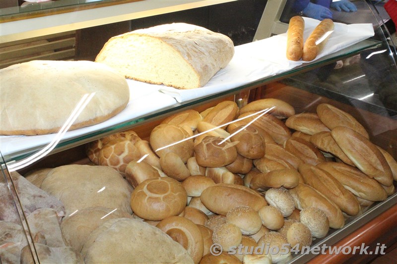 A Gerace apre Punto Risparmio, rosticceria, panetteria, pasticceria, con Studio54network
