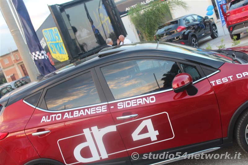 A Siderno apre DR, con Auto Albanese e Studio54network 