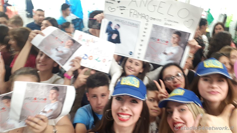 Tredicesimo compleanno al Centro commerciale Peguy, con Alex Belli e Angelo Famao