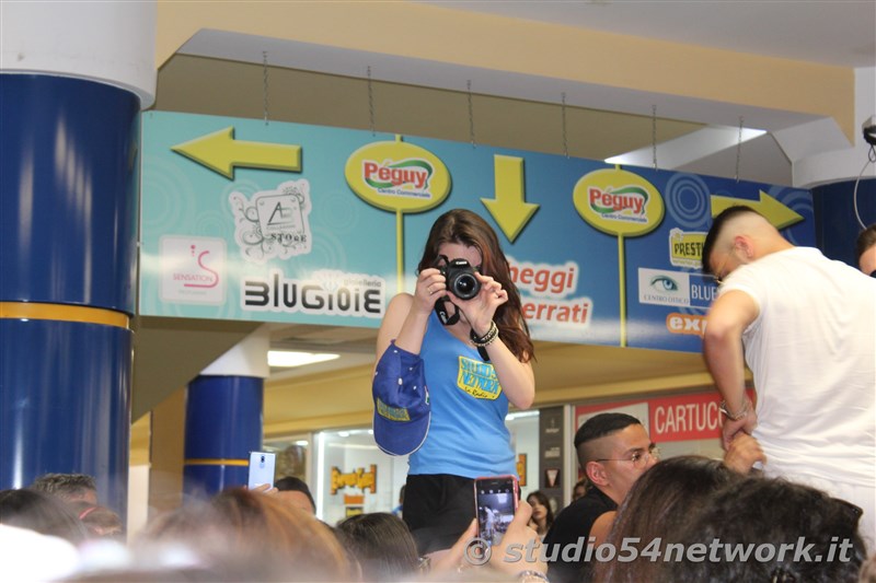 Tredicesimo compleanno al Centro commerciale Peguy, con Alex Belli e Angelo Famao