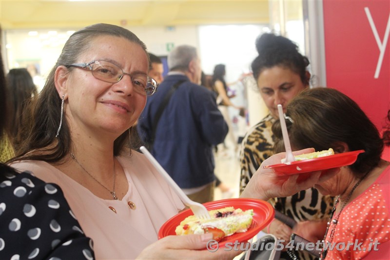 Tredicesimo compleanno al Centro commerciale Peguy, con Alex Belli e Angelo Famao