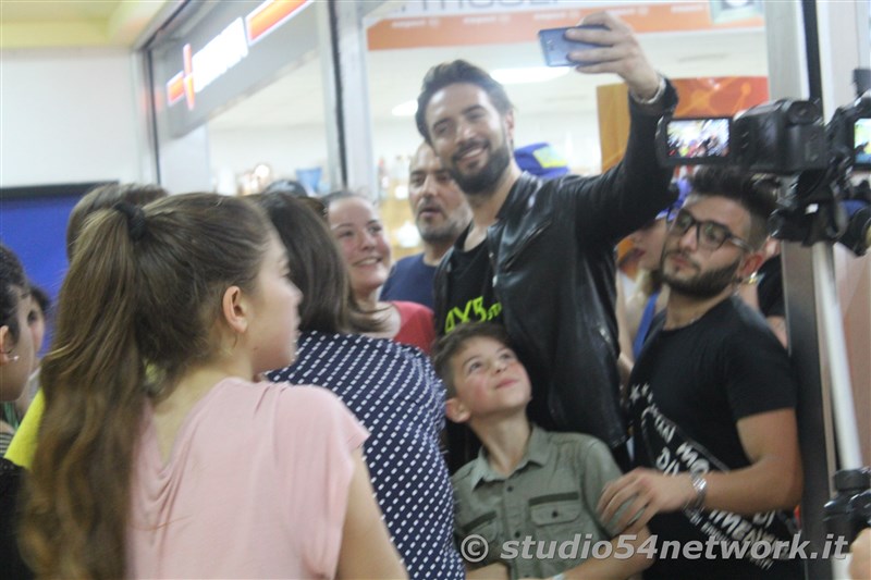 Tredicesimo compleanno al Centro commerciale Peguy, con Alex Belli e Angelo Famao