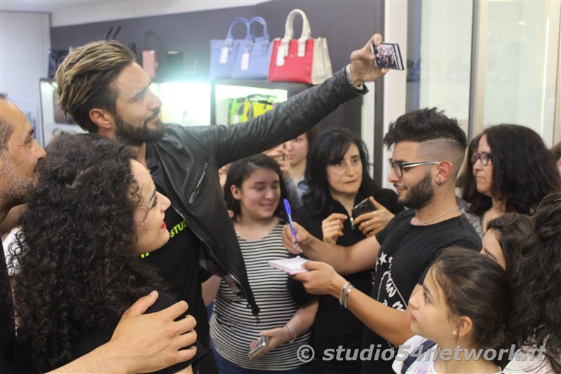Tredicesimo compleanno al Centro commerciale Peguy, con Alex Belli e Angelo Famao