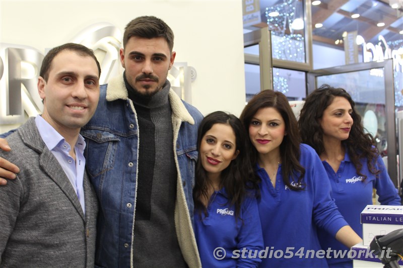 Francesco Monte alla Galleria di Bovalino con Studio54network nella Notte degli Sconti