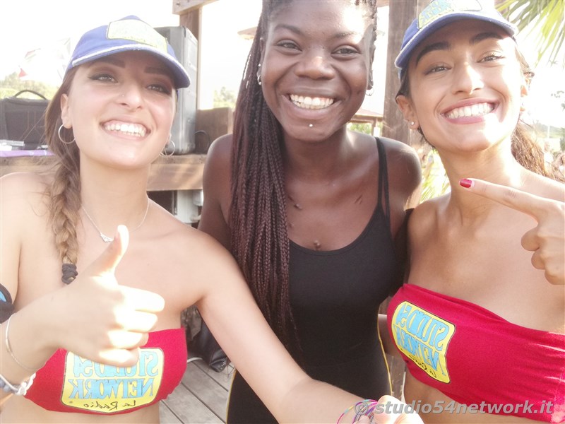 Happy Hour a Gizzeria, nell'Hang Loose Beach, con Studio54network