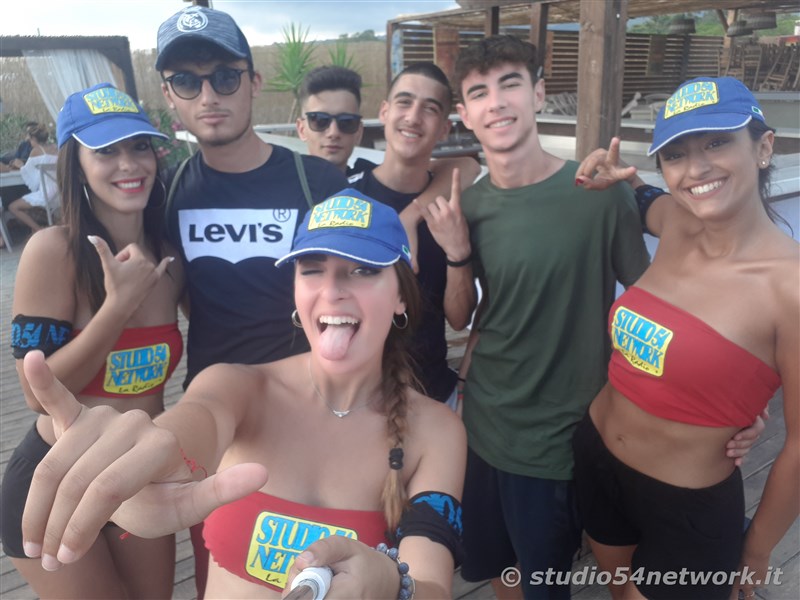 Happy Hour a Gizzeria, nell'Hang Loose Beach, con Studio54network