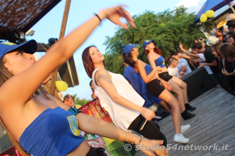 Happy Hour a Gizzeria, nell'Hang Loose Beach, con Studio54network