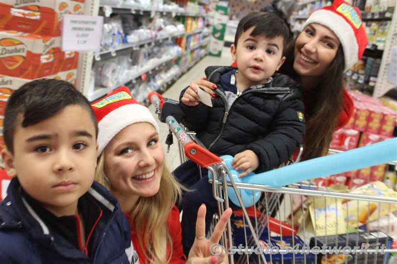A Bovalino, al Centro Commerciale i Gelsomini,  con Amaro Rupes  gi Natale