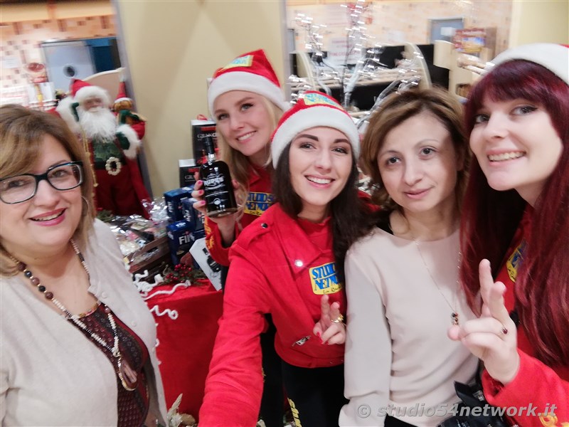 A Bovalino, al Centro Commerciale i Gelsomini,  con Amaro Rupes  gi Natale