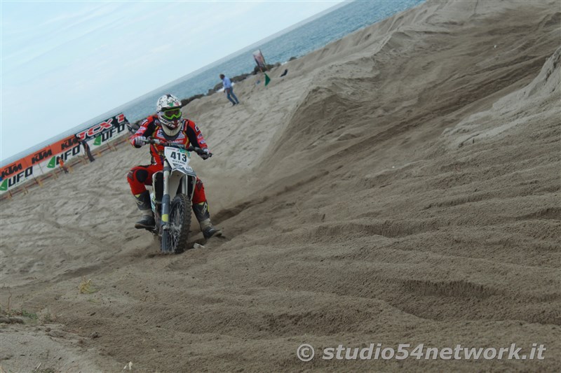 Bagno di pubblico per la finale Beachcross 2019, sul lungomare di Roccella Jonica. In diretta interregionale solo su Studio54ne