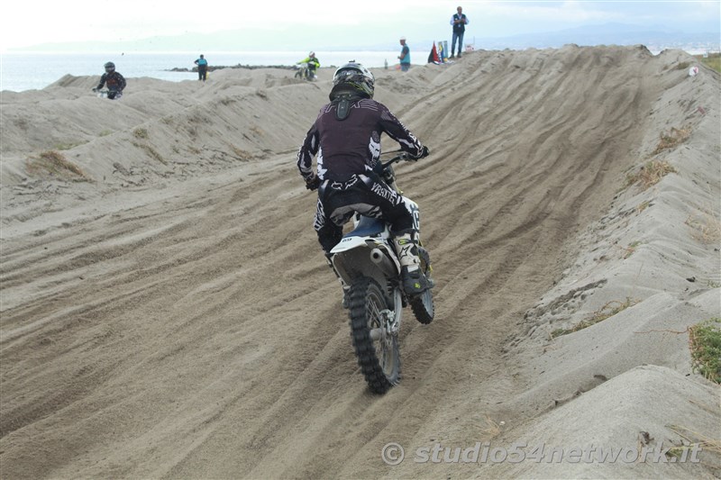 Bagno di pubblico per la finale Beachcross 2019, sul lungomare di Roccella Jonica. In diretta interregionale solo su Studio54ne