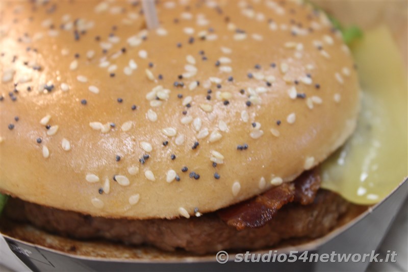 A corigliano Mc Donald's cambia ricetta con il Best Burger! Su Studio54network lo abbiamo assaggiato in anteprima per voi!