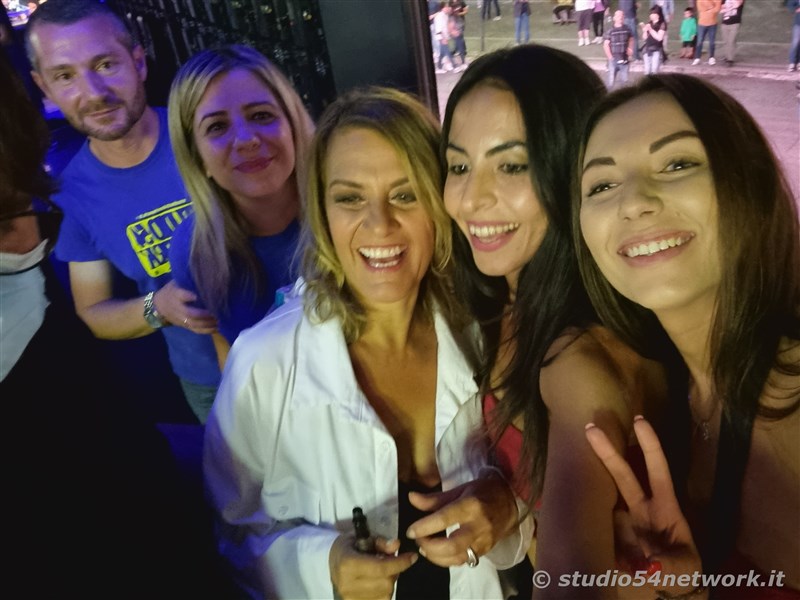 Grande successo per l'attesa Irene Grandi, in concerto a Rende su Via Rossini, per il Settembre Rendese 2021. In diretta solo su Studio54network!