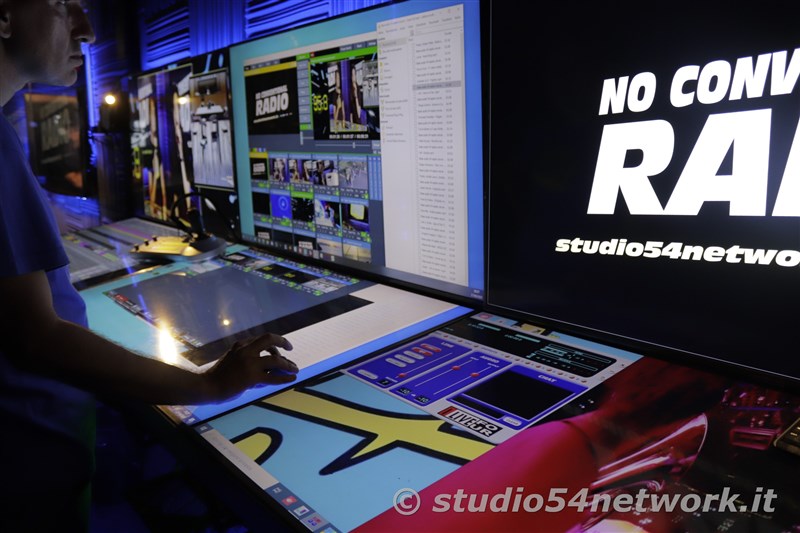 Grande successo per l'attesa Irene Grandi, in concerto a Rende su Via Rossini, per il Settembre Rendese 2021. In diretta solo su Studio54network!