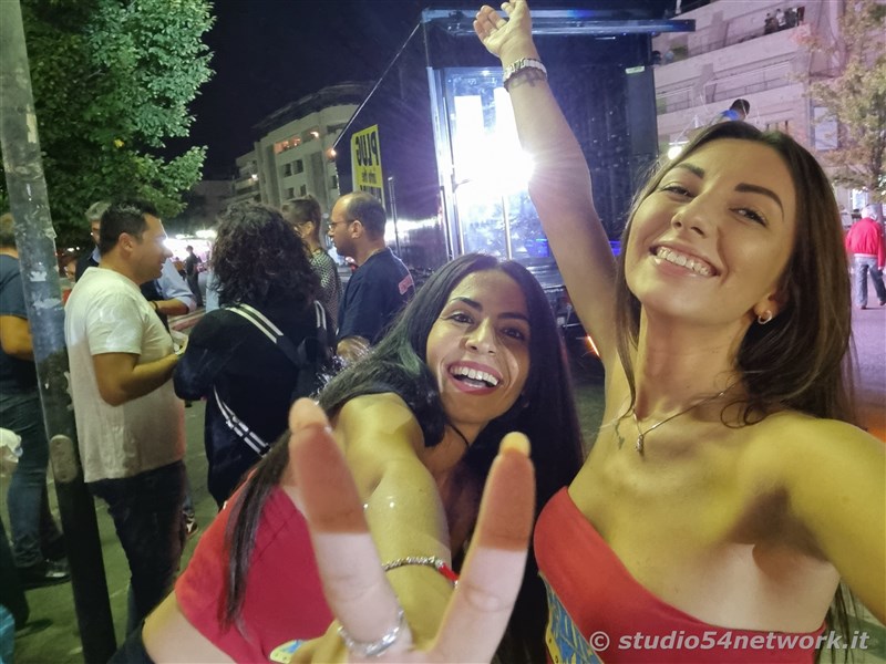 Grande successo per l'attesa Irene Grandi, in concerto a Rende su Via Rossini, per il Settembre Rendese 2021. In diretta solo su Studio54network!