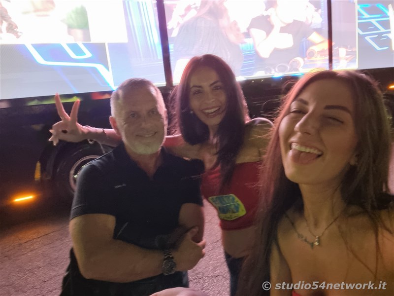 Grande successo per l'attesa Irene Grandi, in concerto a Rende su Via Rossini, per il Settembre Rendese 2021. In diretta solo su Studio54network!