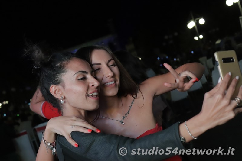 Grande successo per l'attesa Irene Grandi, in concerto a Rende su Via Rossini, per il Settembre Rendese 2021. In diretta solo su Studio54network!