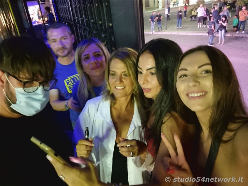 Grande successo per l'attesa Irene Grandi, in concerto a Rende su Via Rossini, per il Settembre Rendese 2021. In diretta solo su Studio54network!