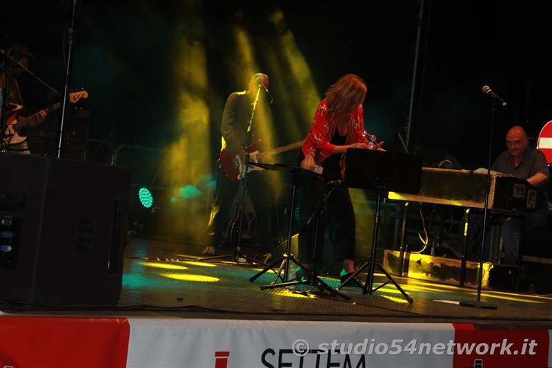 Grande successo per l'attesa Irene Grandi, in concerto a Rende su Via Rossini, per il Settembre Rendese 2021. In diretta solo su Studio54network!