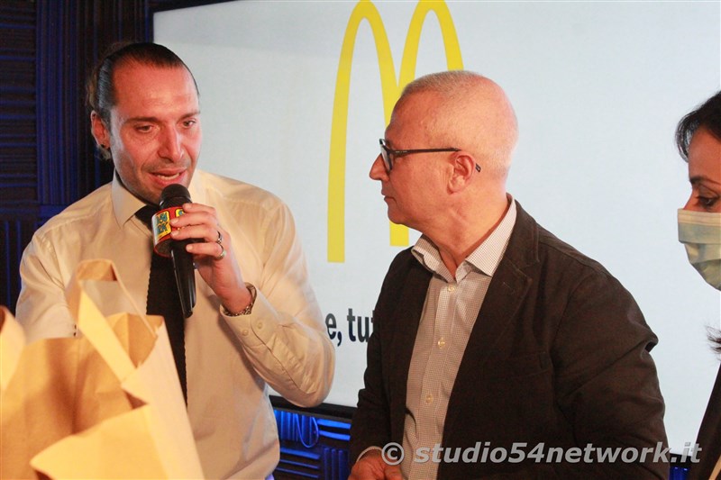 A Rende Mc Donald's cambia ricetta con il Best Burger! Su Studio54network lo abbiamo assaggiato in anteprima per voi!