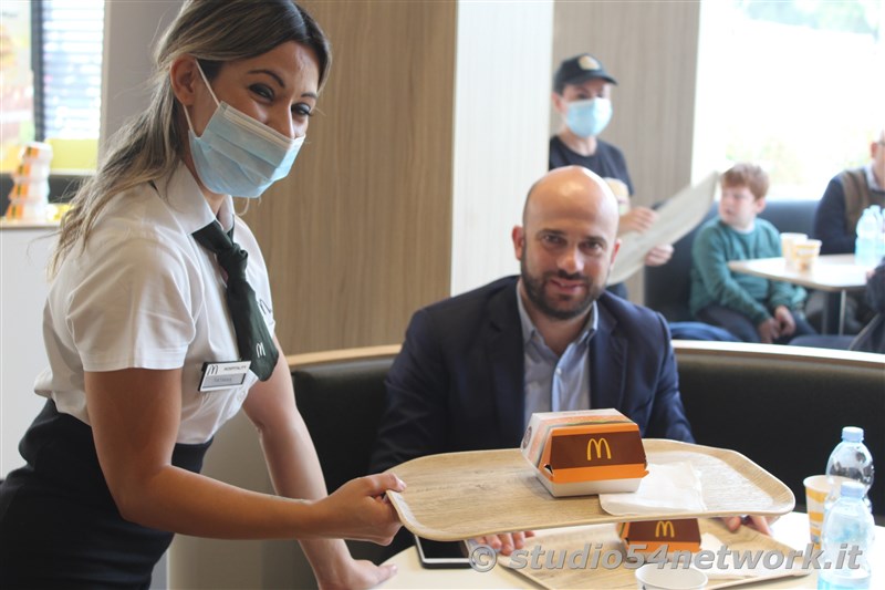 A Rende Mc Donald's cambia ricetta con il Best Burger! Su Studio54network lo abbiamo assaggiato in anteprima per voi!