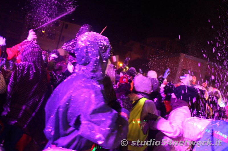 Soldout Zero Gravity, il gran ballo di Carnevale, a Melicucco, nel Centro Storico, con Studio54network con Studio 54 network
