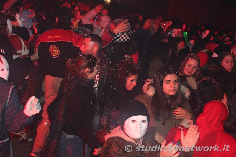 Soldout Zero Gravity, il gran ballo di Carnevale, a Melicucco, nel Centro Storico, con Studio54network