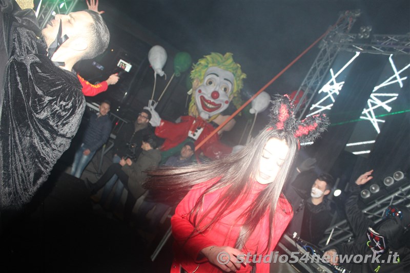 Soldout Zero Gravity, il gran ballo di Carnevale, a Melicucco, nel Centro Storico, con Studio54network