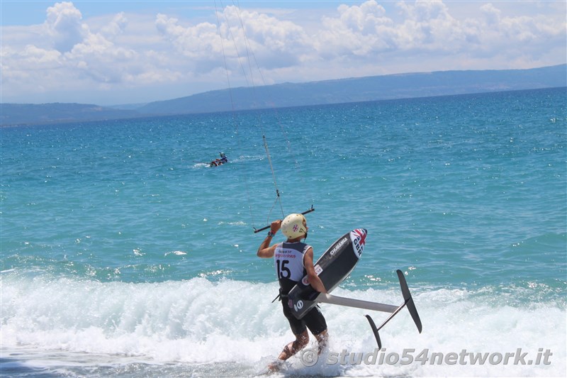 Con Studio54network, ritornano i Mondiali di Kite in Calabria, ritornano all'Hangloose beach di Gizzeria