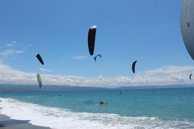 Con Studio54network, ritornano i Mondiali di Kite in Calabria, ritornano all'Hangloose beach di Gizzeria