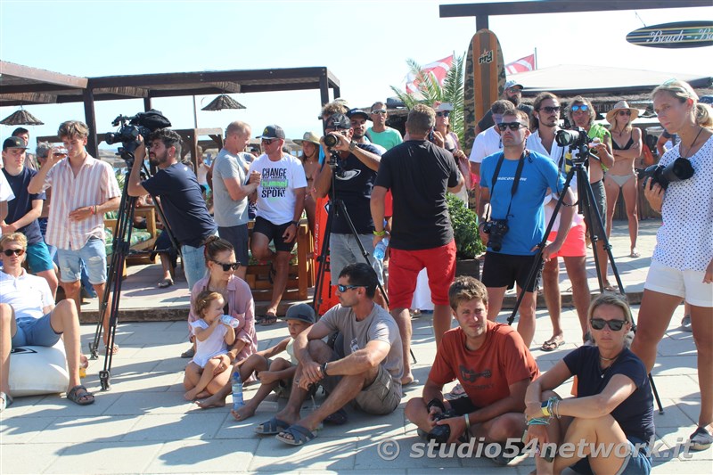 Con Studio54network, ritornano i Mondiali di Kite in Calabria, ritornano all'Hangloose beach di Gizzeria