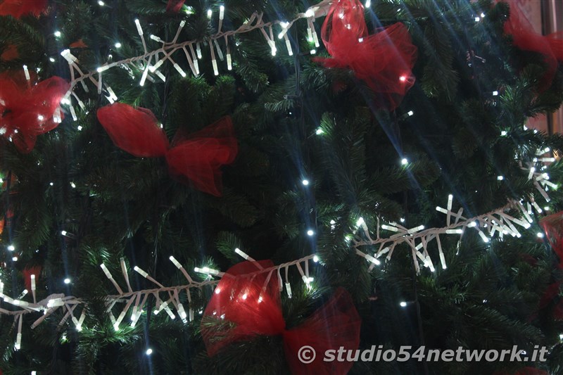 Si accende il Natale, al Parco commerciale La Galleria di Bovalino, con Studio54network