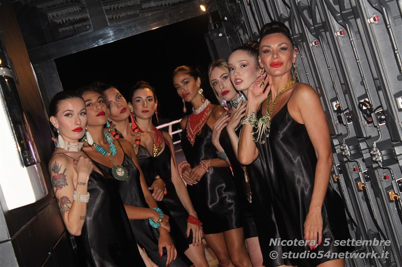 vivere-col-mare-a-nicotera-marina-con-studio54network