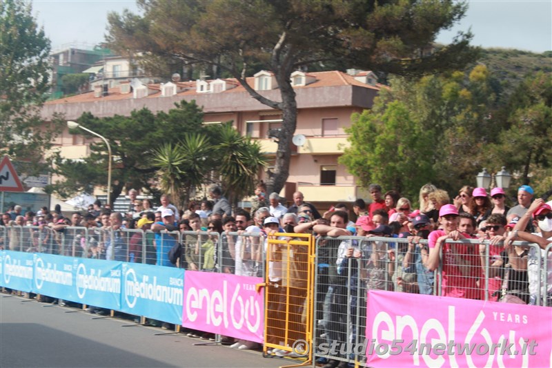 In diretta su Studio54network, sesto traguardo per il Giro d'Italia 2022. A Scalea, vince Demare in volata su Ewan e Cavendish.